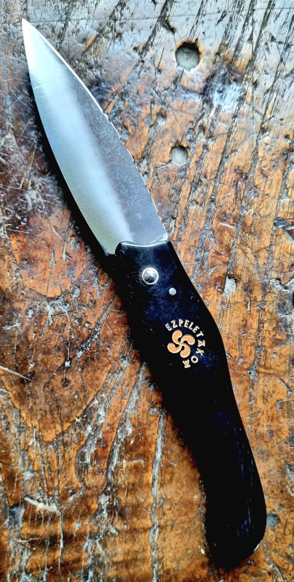 Couteau d'Espelette, Ezpeletakoa en corne noire