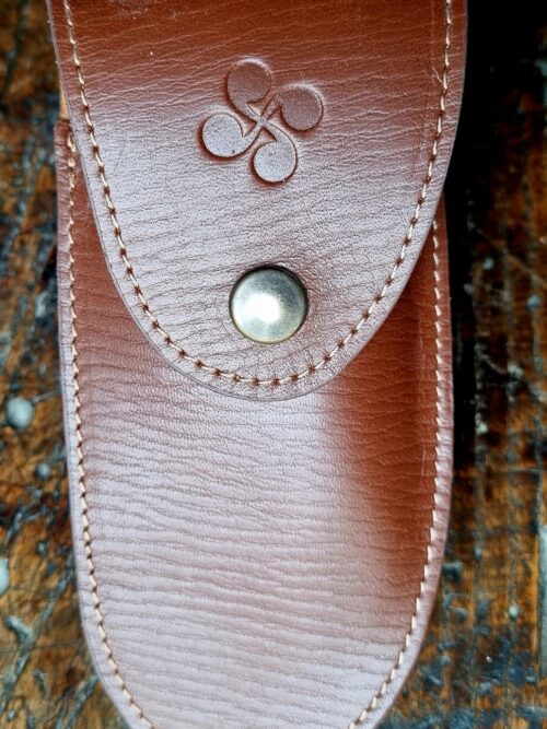 Étui cuir brun Berger Basque