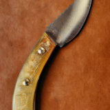 Couteau "Terre de Bergers" fixe en corne de brebis basque