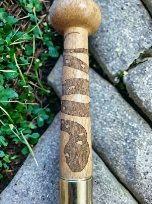 Couteau makila et le serpent mythique des Basques