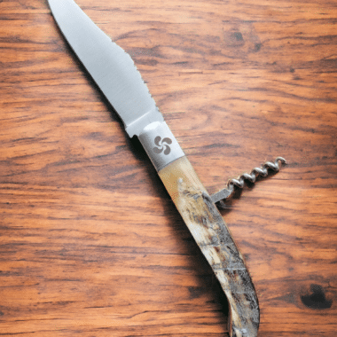 Yatagan Basque 1695 horn knife with corkscrew