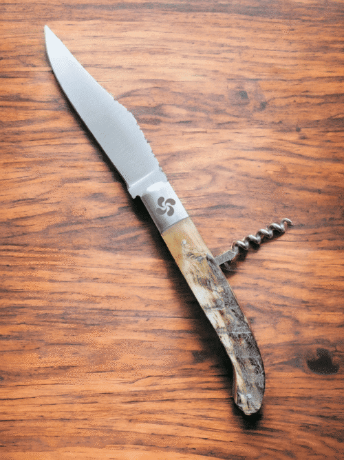 Couteau Yatagan Basque 1695 corne et tire-bouchon