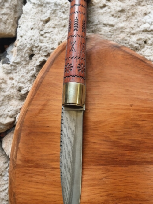 Couteau Makila en padouk et lame suminagashi