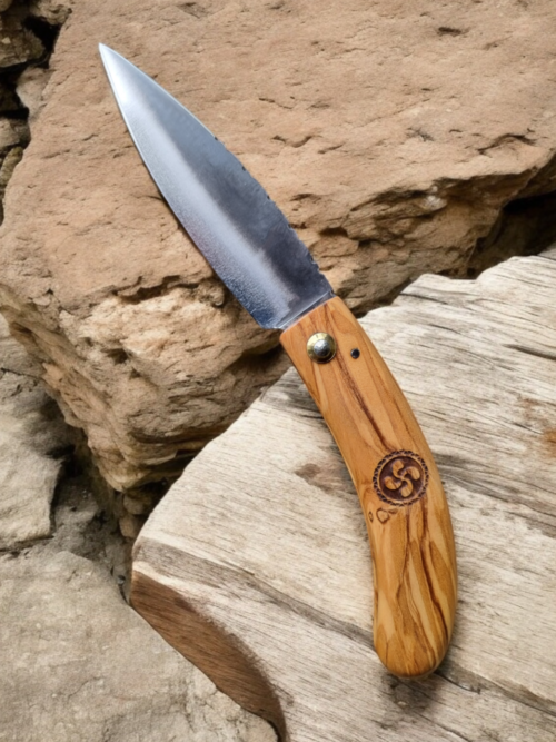 Couteau de Berger Basque en olivier de Saint Jean de Luz