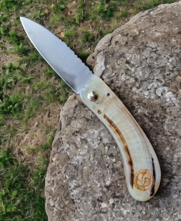 Nivelle knife Basque ewe horn