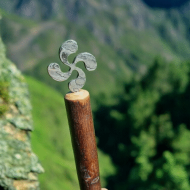 https://couteau-basque.com/wp-content/uploads/2024/10/photoroom-20241005_144931-380x380.png