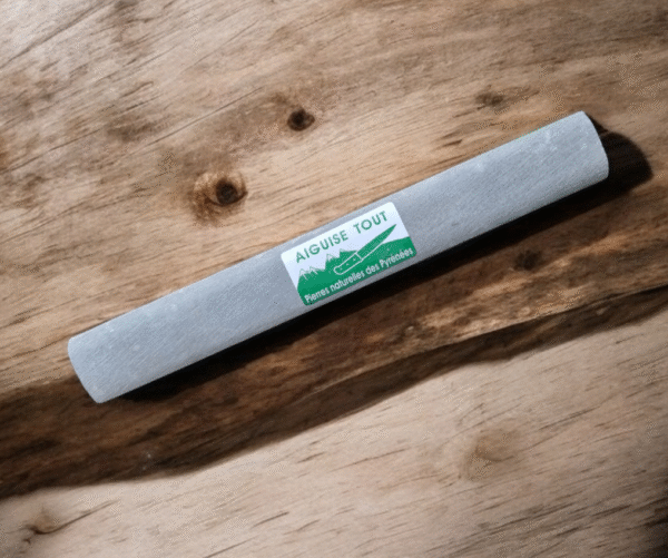 Oval knife sharpening stone