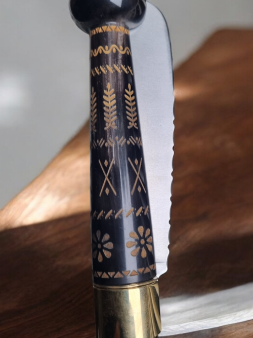 Couteau Makila corne noire (petit format)