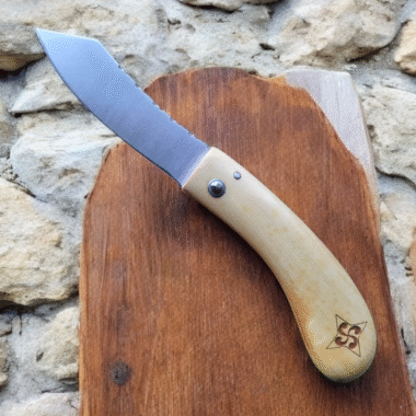 https://couteau-basque.com/wp-content/uploads/2025/01/photoroom-20250104_161539-380x380.png