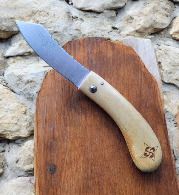 Seaman's knife, the boxwood Corsair