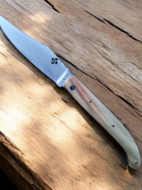 Couteau Yatagan Basque 1695 en corne blonde