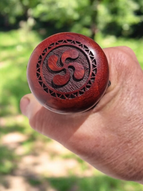 Bâton Basque de marche Terre de Bergers pommeau en bois