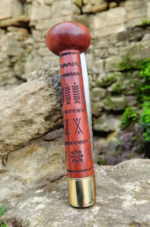 Makila knife in red heart