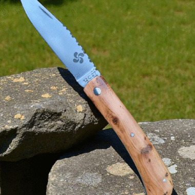 https://couteau-basque.com/wp-content/uploads/2025/08/20250809_180457-380x380.png