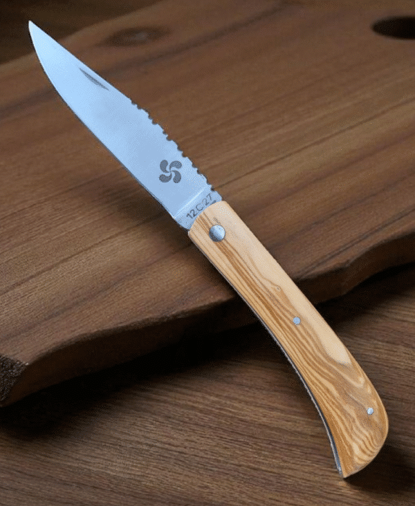 Meatzari olive wood knife