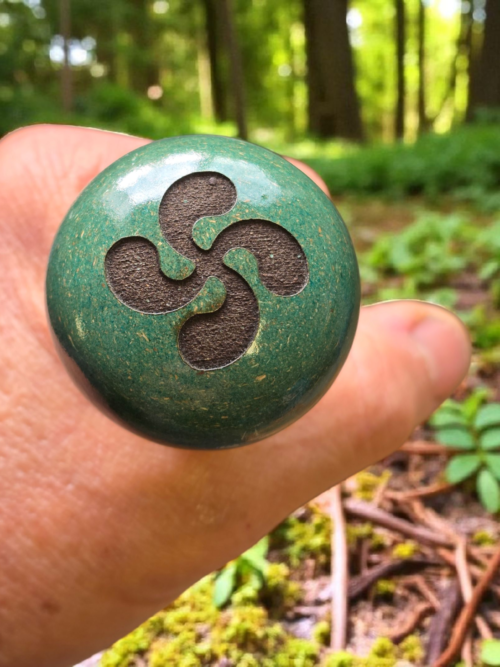 Bâton Basque de marche Terre de bergers pommeau bois vert